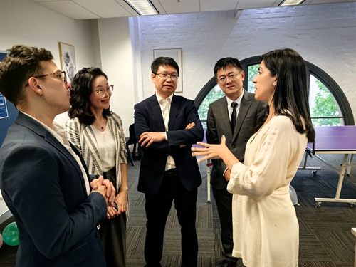 5.参访团了解毕业生实习就业情况