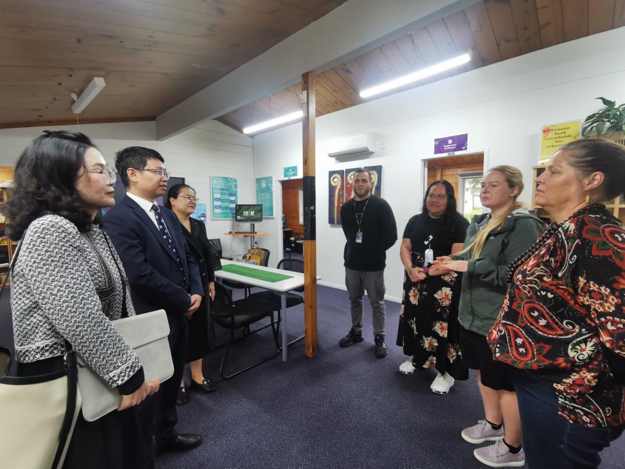 2.参访团与新西兰国家理工学院中部理工学院教职员工进行交流